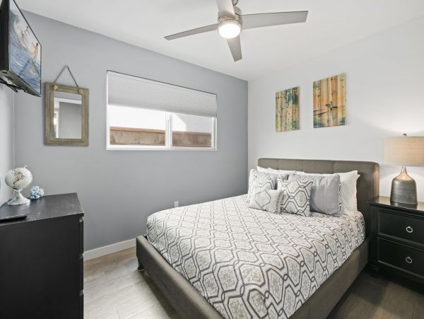 Newport Beach Home 998406