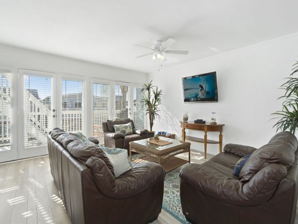 Newport Beach Home 998407