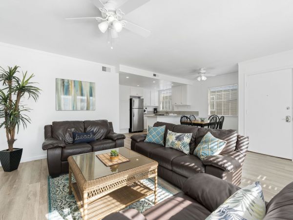 Newport Beach Home 998407