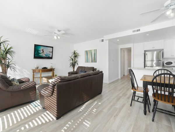 Newport Beach Home 998407