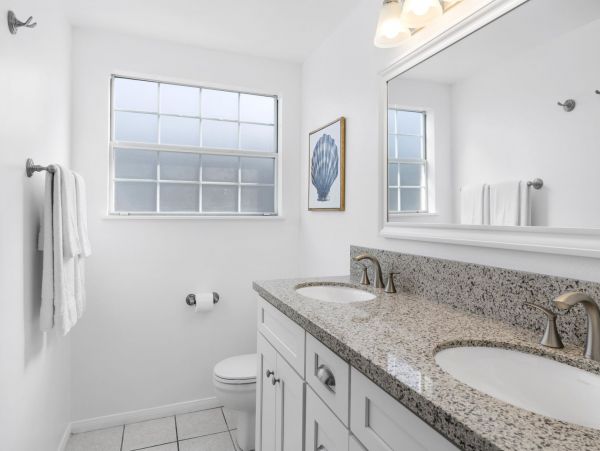 Newport Beach Home 998407