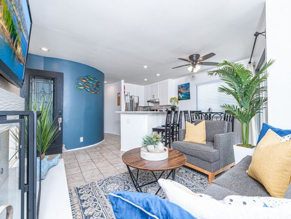 Newport Beach Home 998408