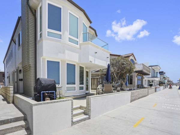 Newport Beach Home 998408