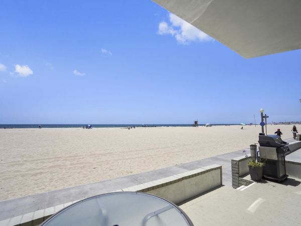 Newport Beach Home 998408