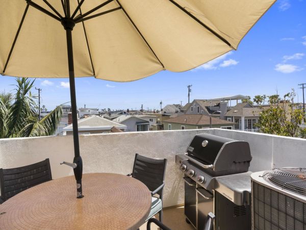 Newport Beach Condo 998409