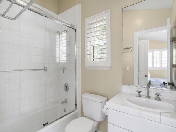 Newport Beach Condo 998409