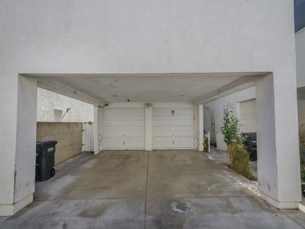 Newport Beach Condo 998409