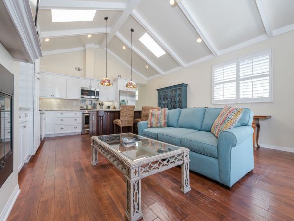 Newport Beach Home 998410