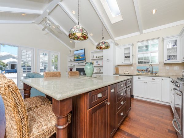 Newport Beach Home 998410