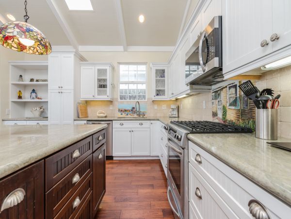 Newport Beach Home 998410