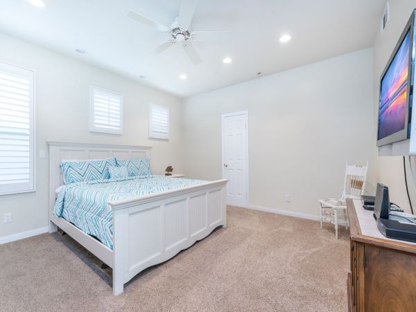 Newport Beach Home 998410