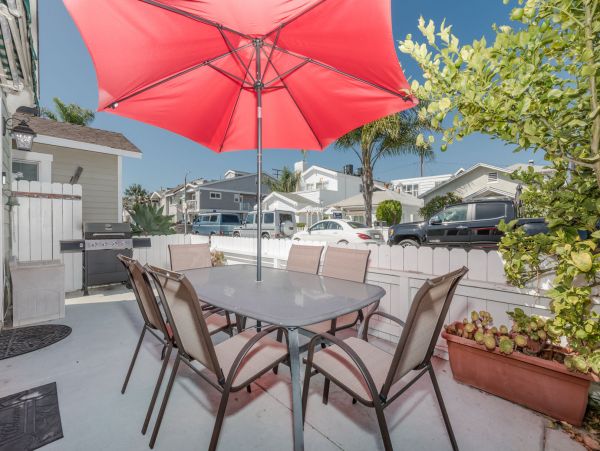 Newport Beach Home 998410