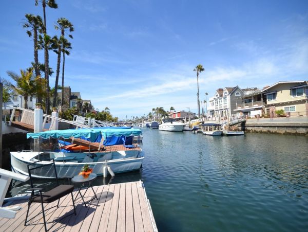 Newport Beach Home 998411