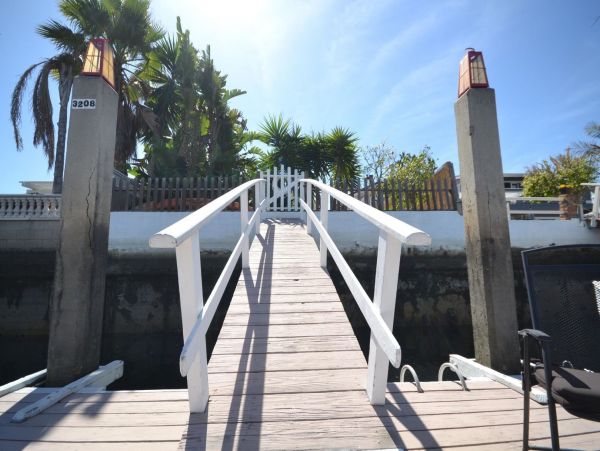 Newport Beach Home 998411