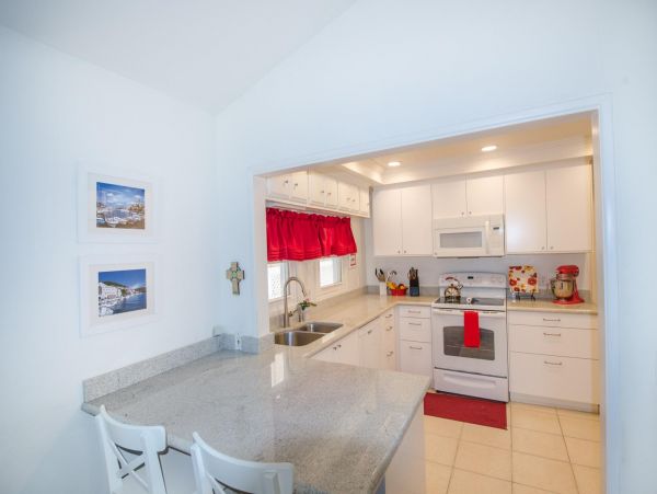 Newport Beach Home 998411