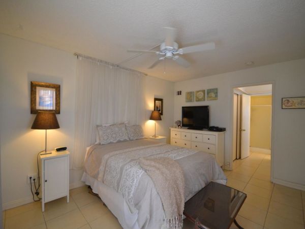 Newport Beach Home 998411