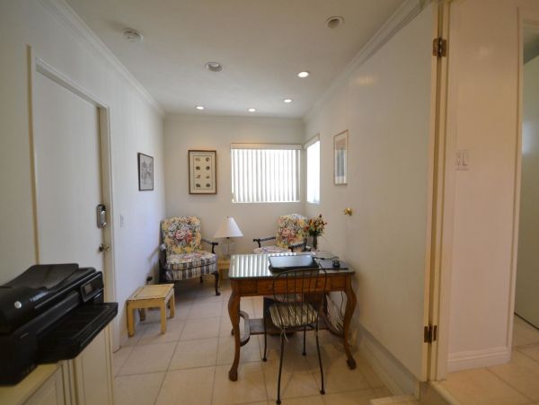 Newport Beach Home 998411