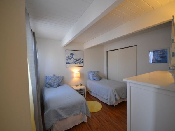 Newport Beach Home 998411
