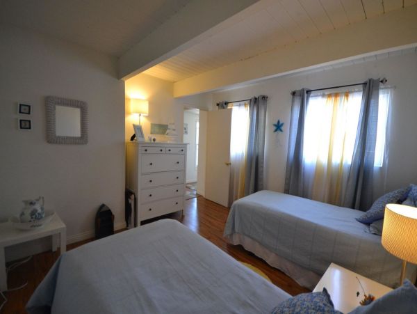 Newport Beach Home 998411