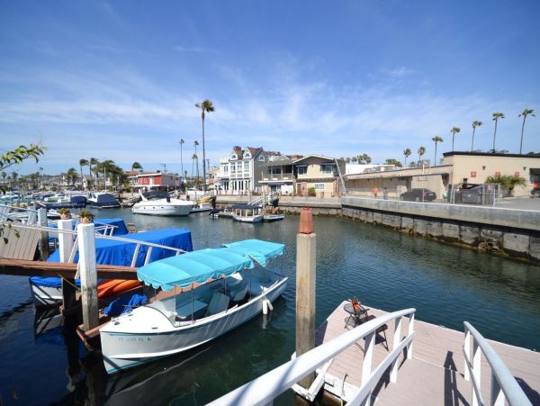 Newport Beach Home 998411