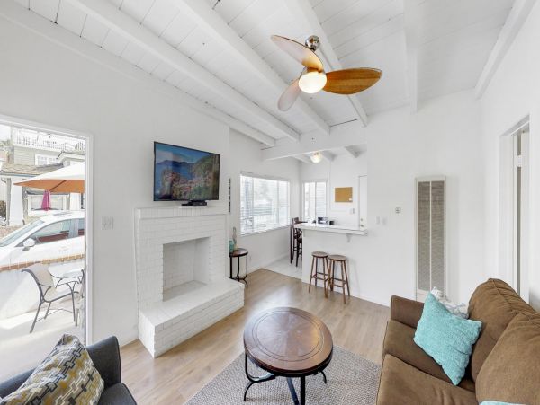 Newport Beach Home 998412