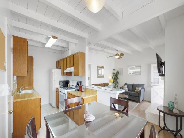 Newport Beach Home 998412