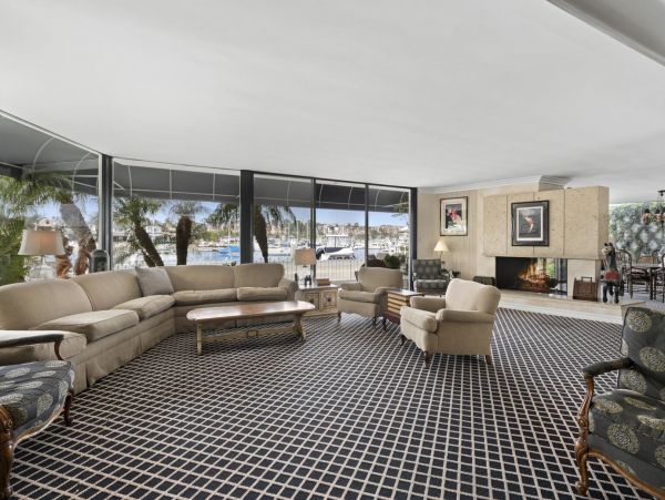 Newport Beach Home 998413