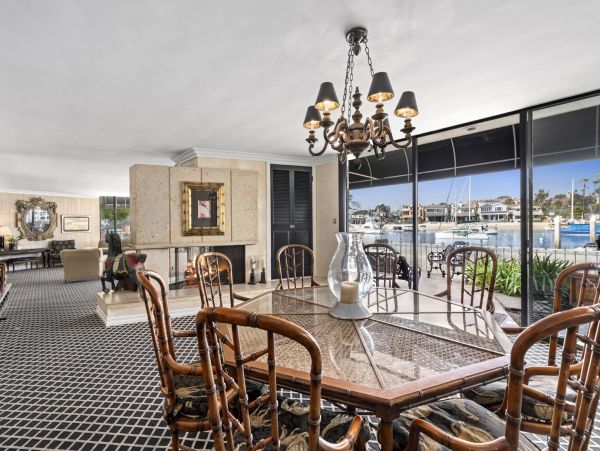 Newport Beach Home 998413