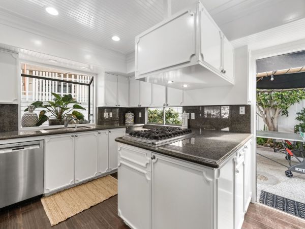 Newport Beach Home 998413