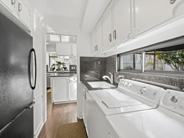 Newport Beach Home 998413