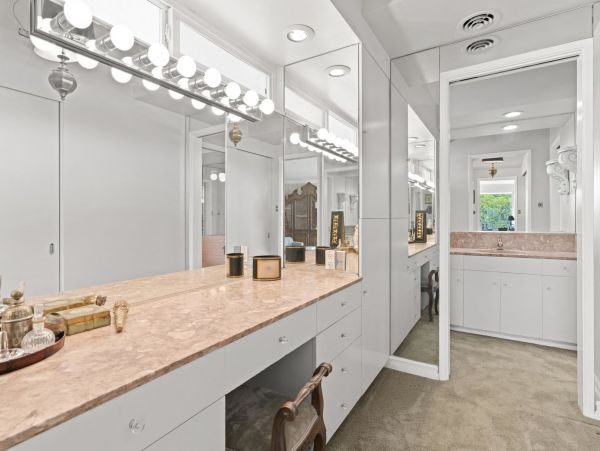 Newport Beach Home 998413