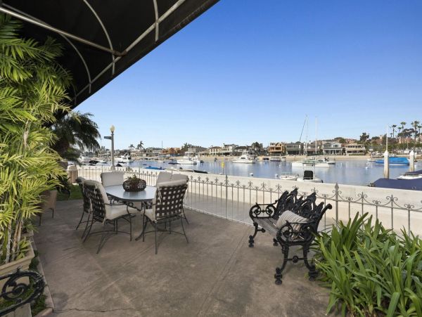 Newport Beach Home 998413