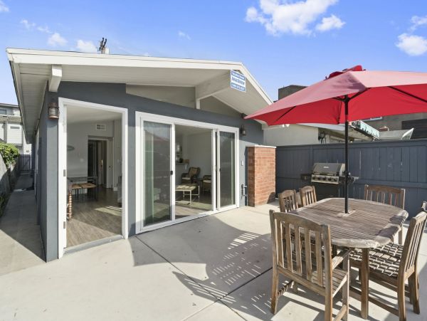 Newport Beach Home 998414