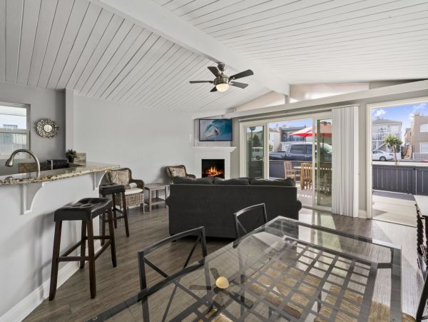 Newport Beach Home 998414