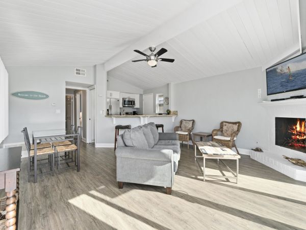 Newport Beach Home 998414