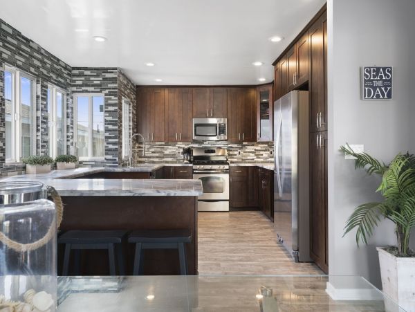 Newport Beach Home 998415