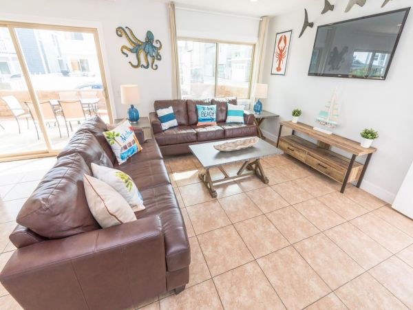 Newport Beach Home 998417