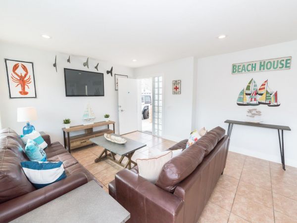 Newport Beach Home 998417