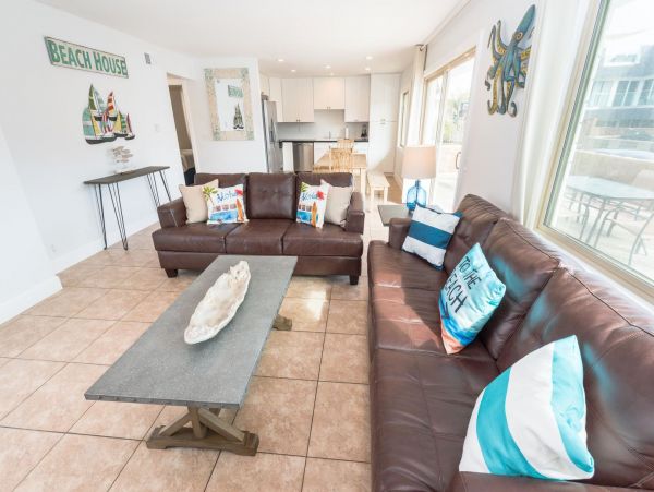 Newport Beach Home 998417