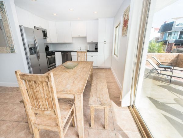 Newport Beach Home 998417