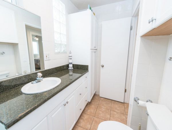 Newport Beach Home 998417