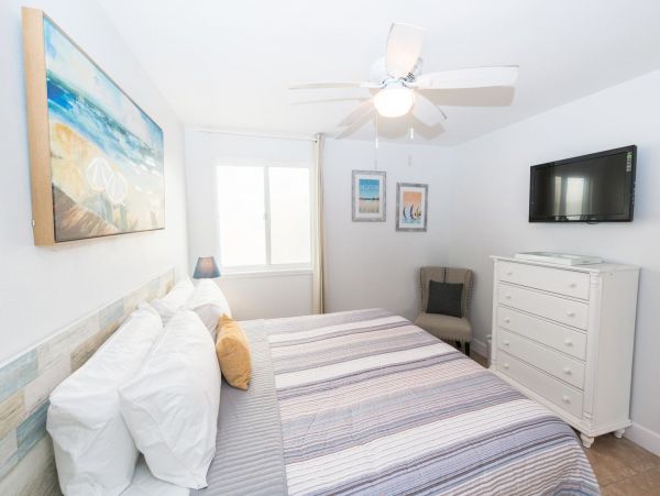 Newport Beach Home 998417