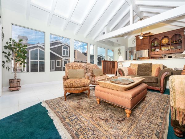 Newport Beach Home 998419