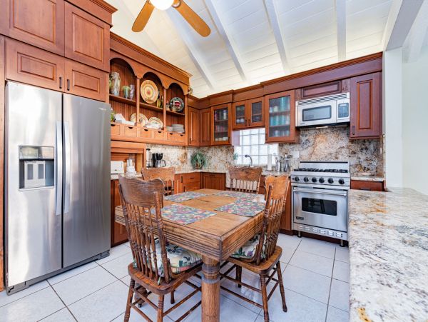 Newport Beach Home 998419