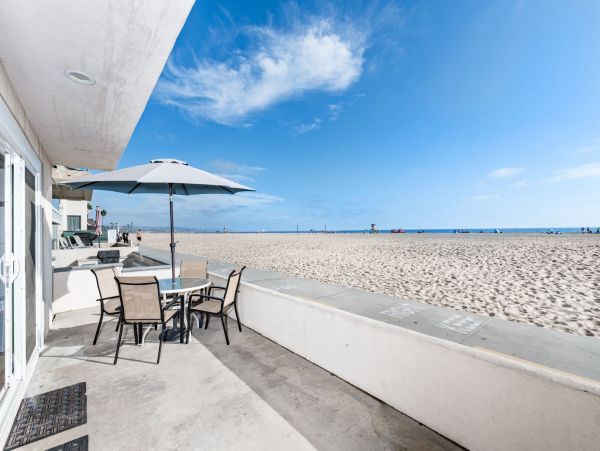 Newport Beach Home 998420