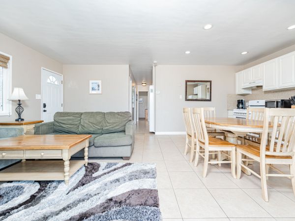 Newport Beach Home 998420
