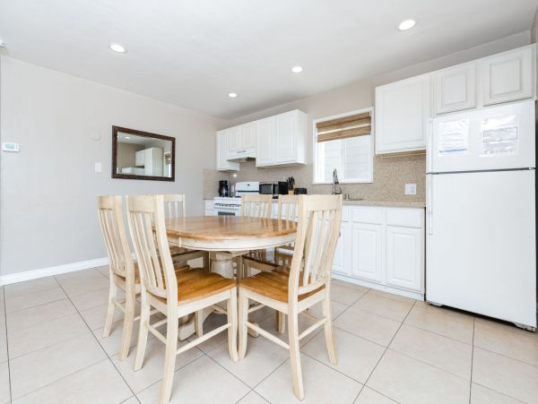 Newport Beach Home 998420