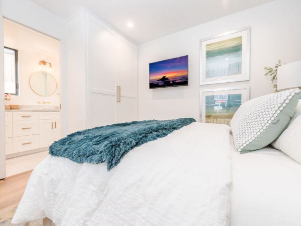 Newport Beach Home 998421