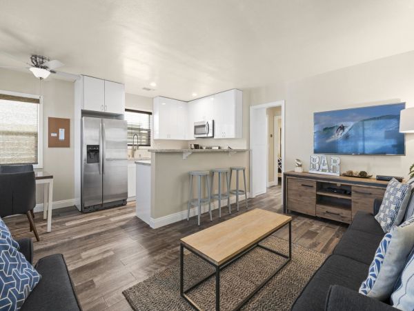 Newport Beach Condo 998422