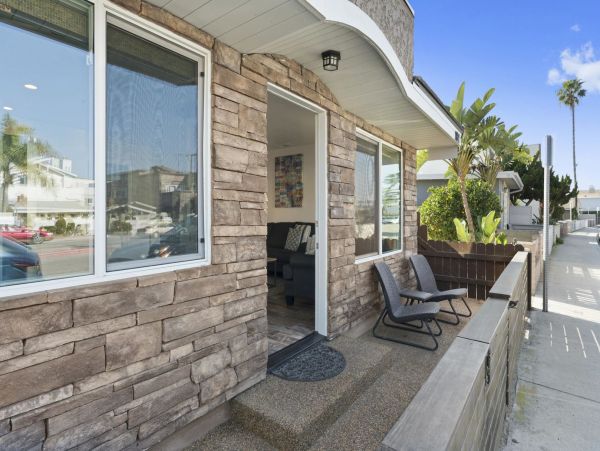 Newport Beach Condo 998422